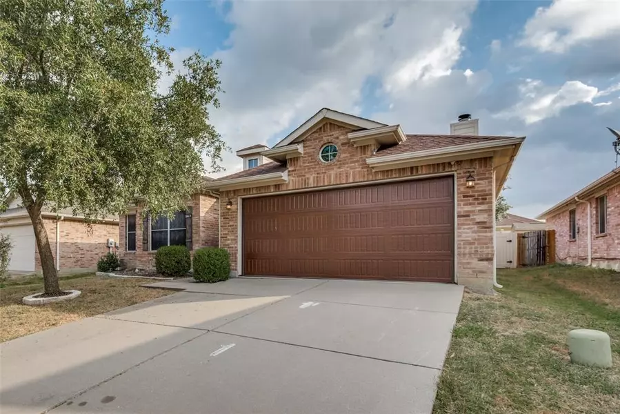 5776 Goldfinch Way, Dallas, TX 75249