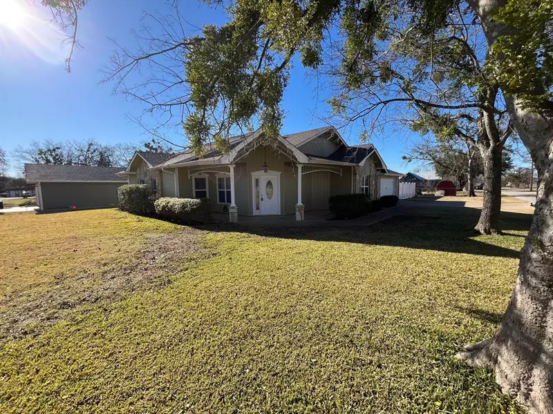 508 Pine Lane, Tolar, TX 76476