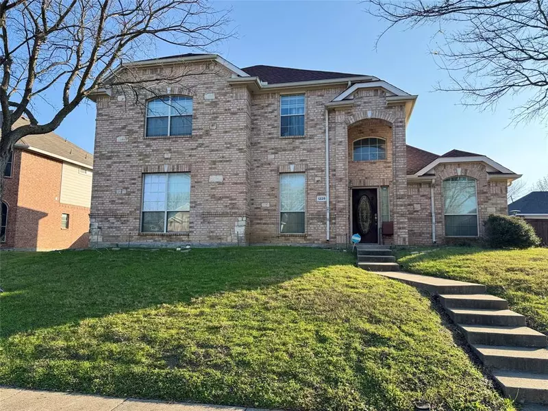 1228 Carriage Creek Drive, Desoto, TX 75115