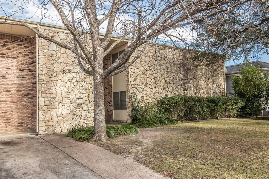 4808 Bryce Avenue #7, Fort Worth, TX 76107