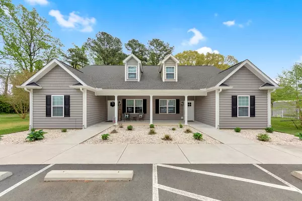 124 Gordon LN, Warsaw, VA 22572