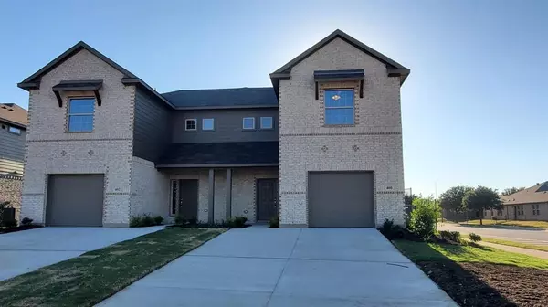 Denton, TX 76209,400 Mockingbird Lane #402