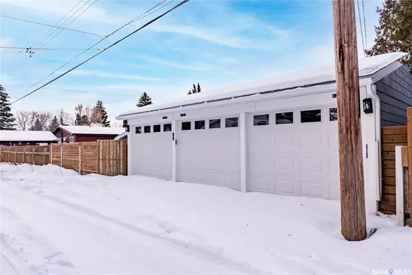 Saskatoon, SK S7J 2A3,2617 Cumberland AVENUE S