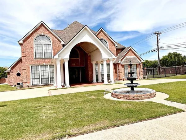 Desoto, TX 75115,1301 Wyndmere Drive