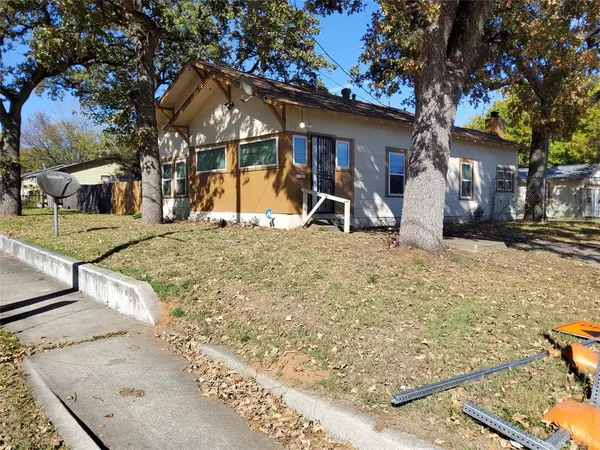 6029 Plant Avenue, Fort Worth, TX 76112