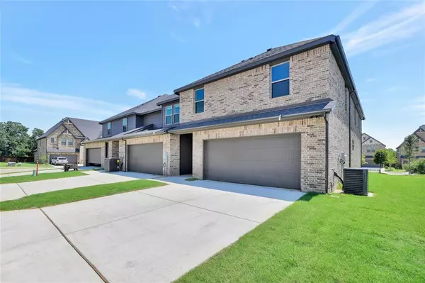 Arlington, TX 76017,5406 Winged Foot Drive