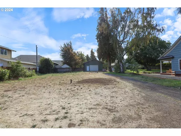 Hood River, OR 97031,2455 BELMONT DR