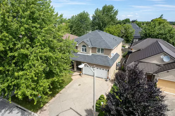 Hamilton, ON L8J 3Z1,72 Sidney CRES