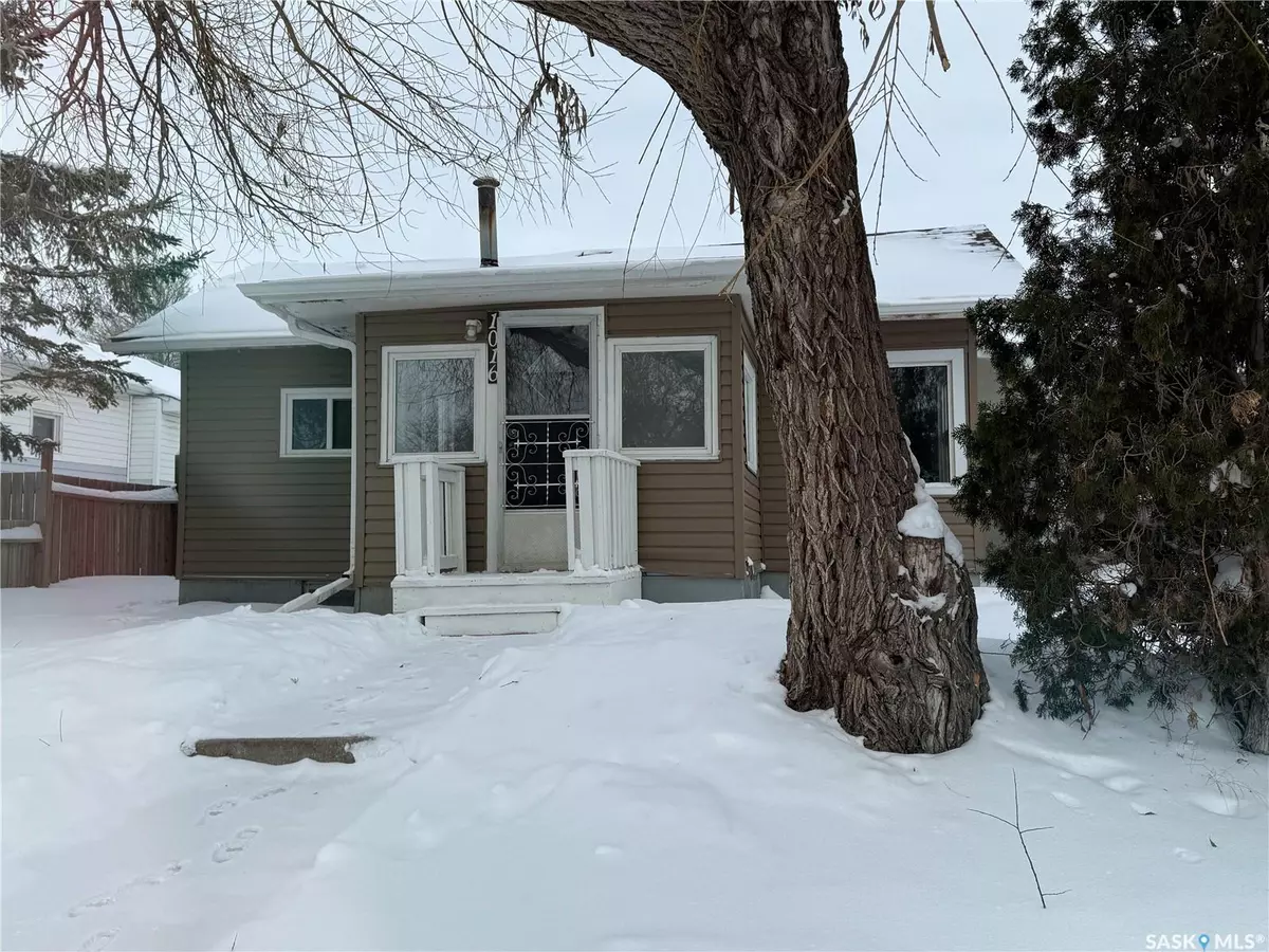 Moose Jaw, SK S6H 0L1,1016 Stadacona STREET E