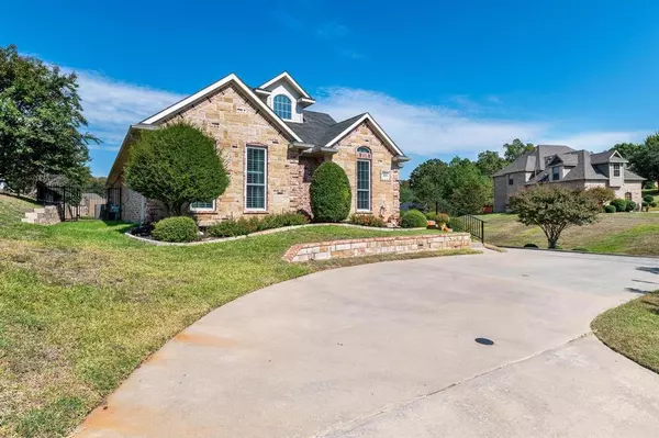 2915 Village Circle, Denison, TX 75020