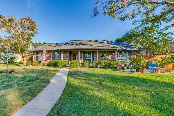 2103 Eastpark Drive,  Richardson,  TX 75081