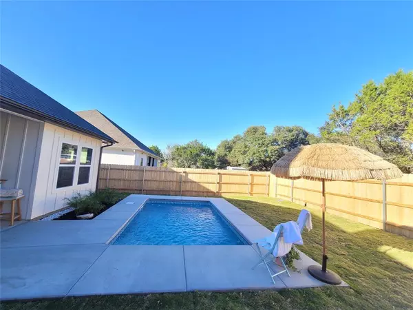 4825 Wichita Street, Granbury, TX 76048