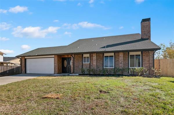 2416 Via Del Oro, Carrollton, TX 75006