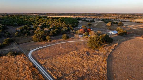 5777 County Road 309 (1), Cranfills Gap, TX 76637