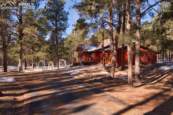 Colorado Springs, CO 80908,8675 Wilderness DR