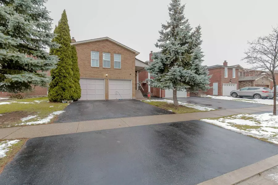 66 Ebby AVE, Brampton, ON L6Z 3T5