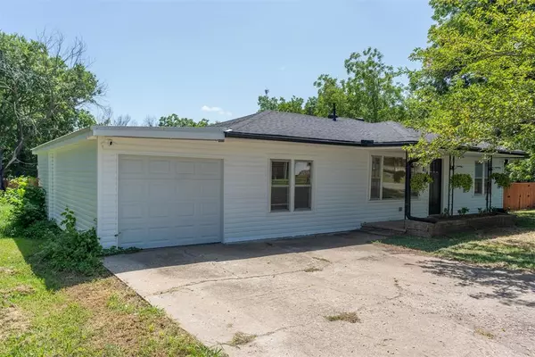 Prague, OK 74864,814 Ayars Avenue