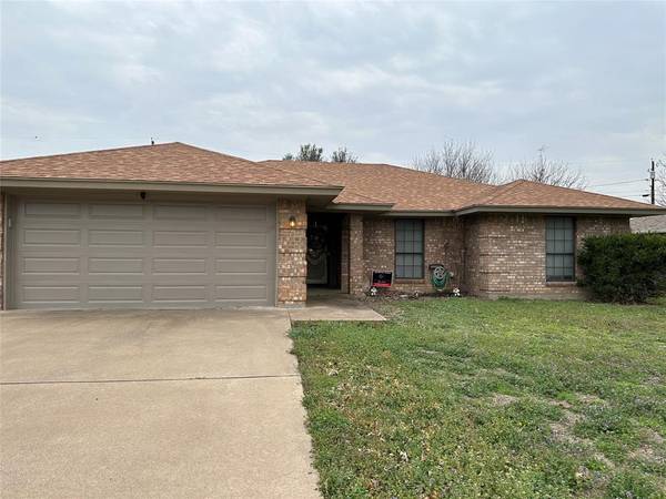 1804 Cypress Avenue, Stephenville, TX 76401