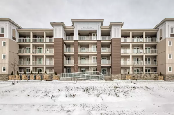 5 Spooner CRES #117, Collingwood, ON L9Y 1T3