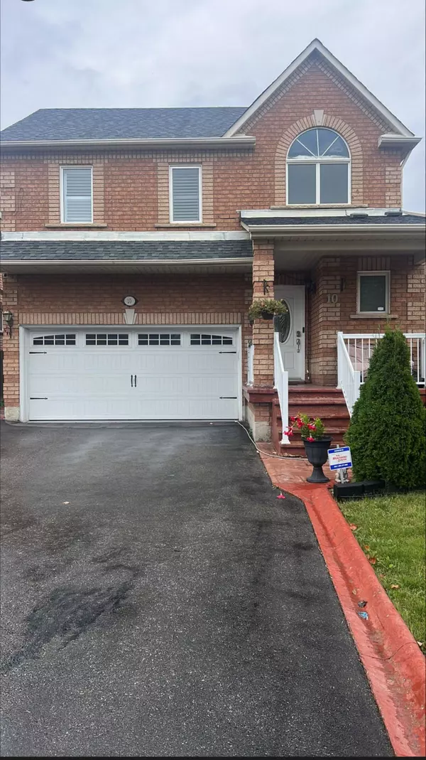 10 Pertosa DR, Brampton, ON L6X 4V7