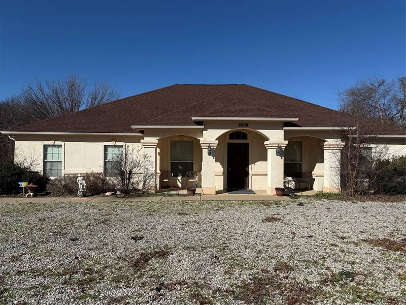 8809 Glen Hollow Drive, Fort Worth, TX 76179