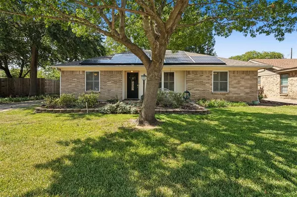 2505 Shady Grove Drive, Bedford, TX 76021