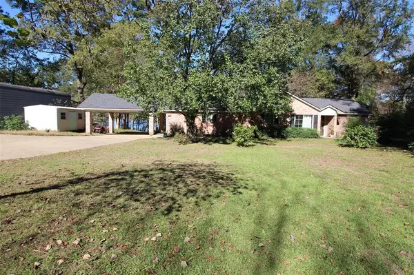 10080 PLUM POINT Road,  Oil City,  LA 71061