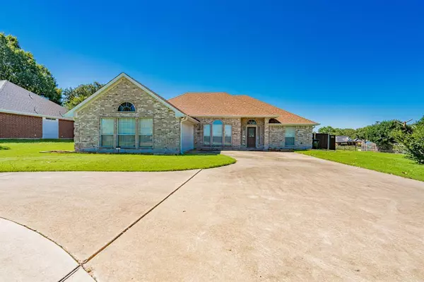 104 Fairway Lane, Crandall, TX 75114