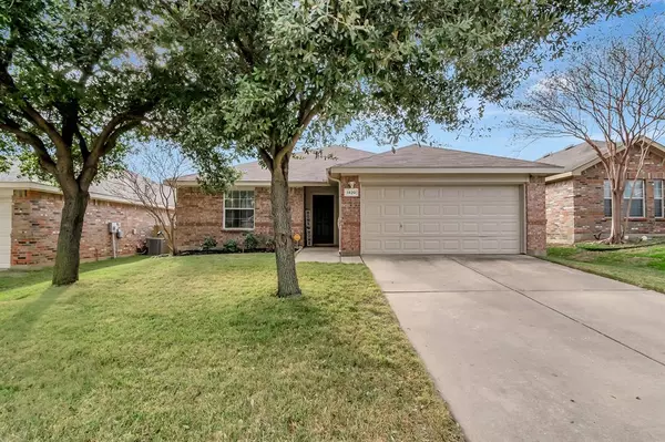 1420 Kingfisher Drive, Fort Worth, TX 76131