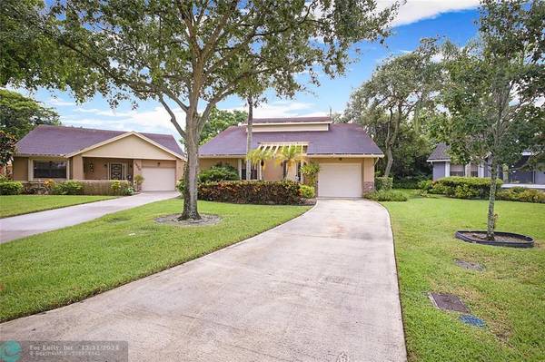 2401 Ginger Ave, Coconut Creek, FL 33063