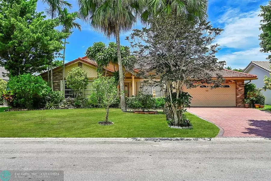 10764 NW 9th Mnr, Coral Springs, FL 33071