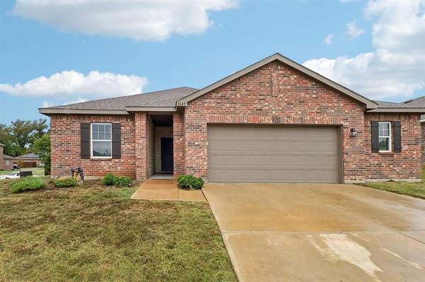 2649 Sagebrush Drive, Glenn Heights, TX 75154