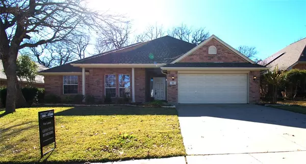 808 Royal Oak Lane, Burleson, TX 76028