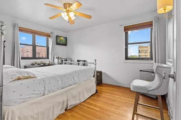 Brooklyn, NY 11210,2615 Avenue O #5M