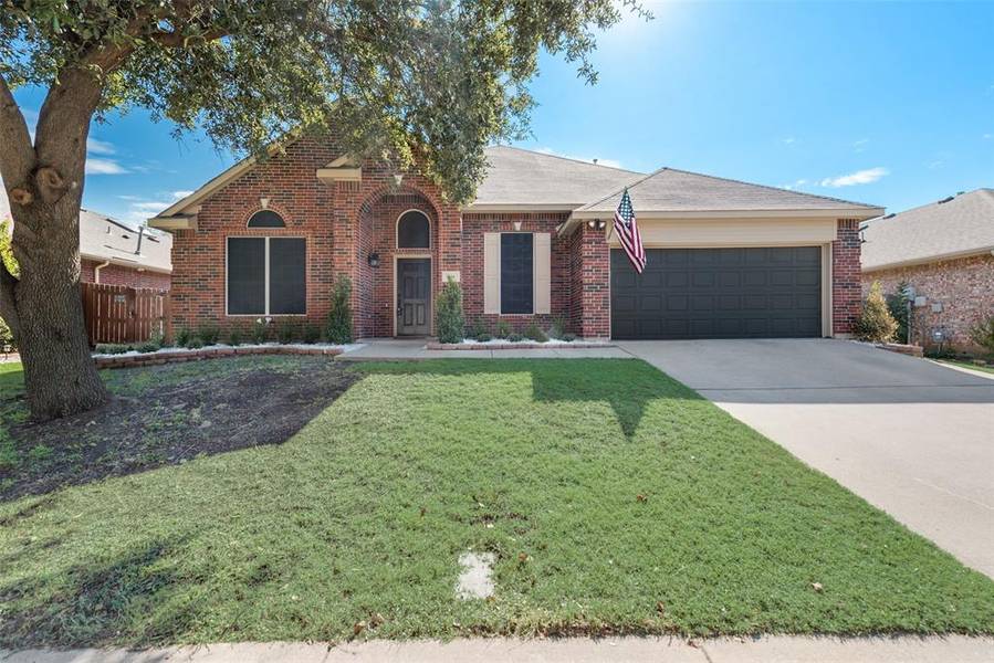 8116 Ross Lake Drive, Fort Worth, TX 76137