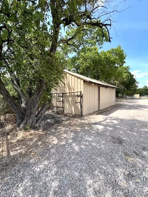 Ladonia, TX 75449,8006 State Highway 34