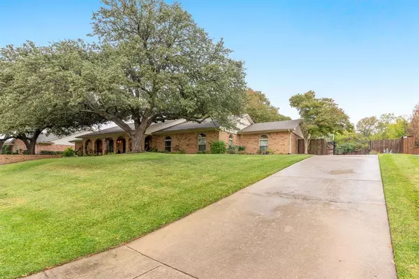 Benbrook, TX 76132,12 Lombardy Terrace