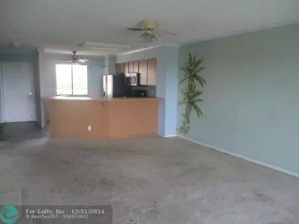 Pompano Beach, FL 33069,2215 Cypress Island Dr  #608