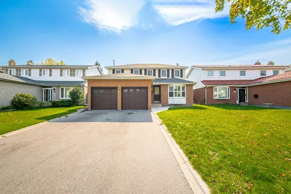 17 Macdougall DR, Brampton, ON L6S 3P4