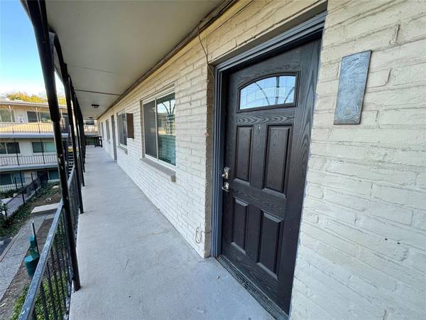 1202 Newning Avenue #200, Austin, TX 78704