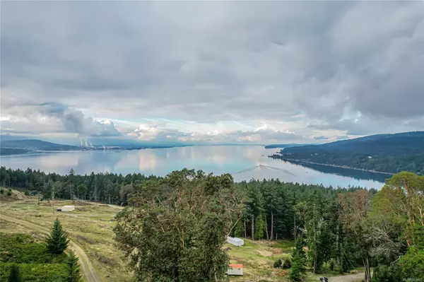 879 Rainbow Rd, Salt Spring, BC V8K 2M8