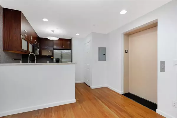 Brooklyn, NY 11230,702 Ocean Pkwy #3B