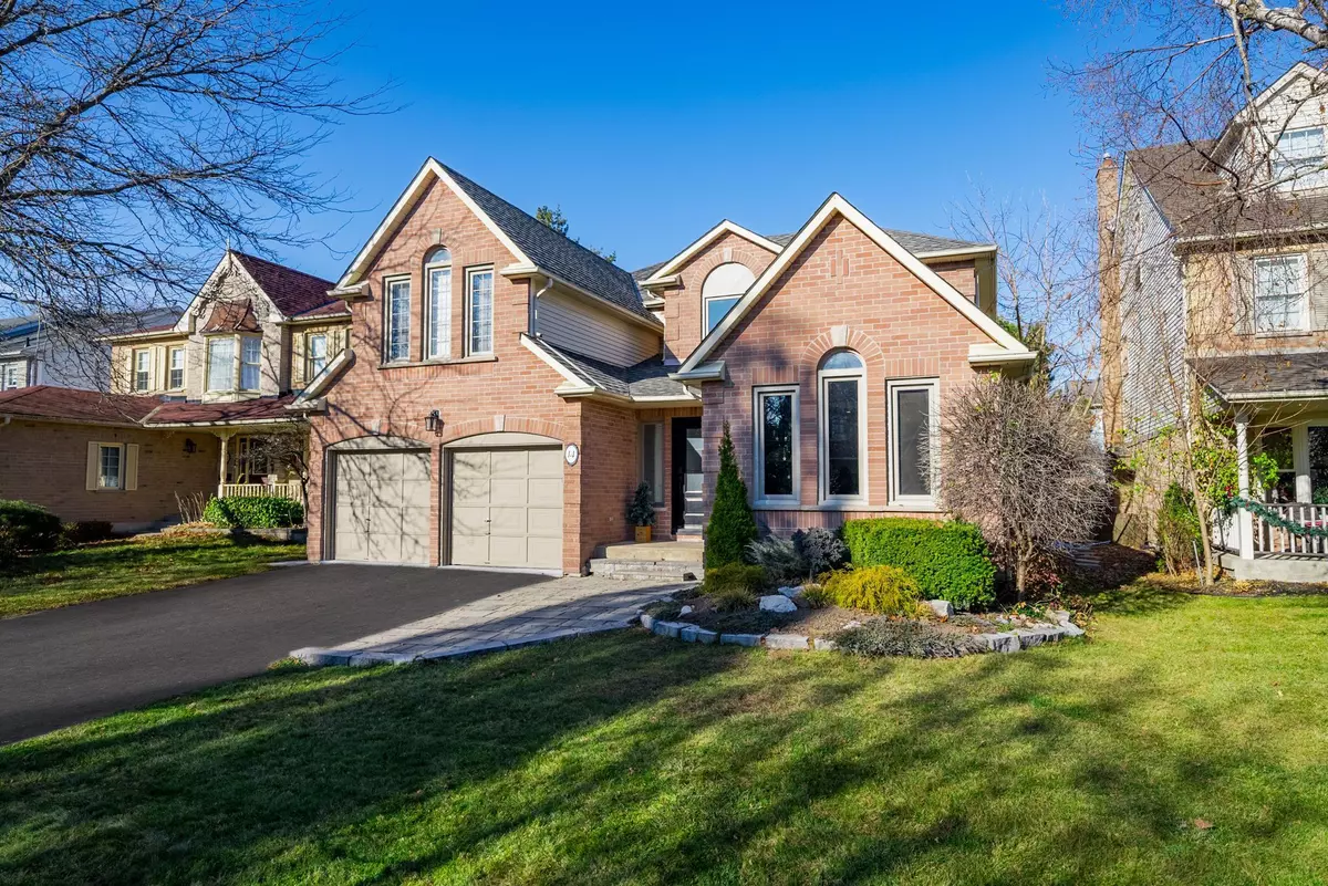 Whitby, ON L1P 1L5,14 Balsdon CRES