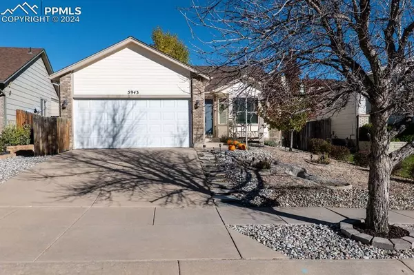 5943 Pioneer Mesa DR, Colorado Springs, CO 80923