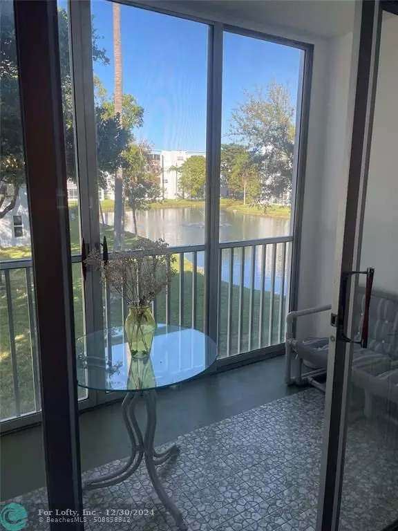 Dania Beach, FL 33004,604 NE 2nd St  #231