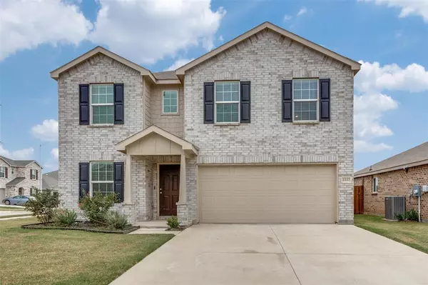 4440 Greenham Lane, Fort Worth, TX 76036