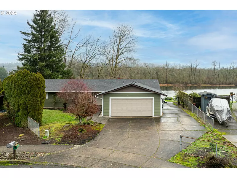 415 LAKE AVE, Woodland, WA 98674