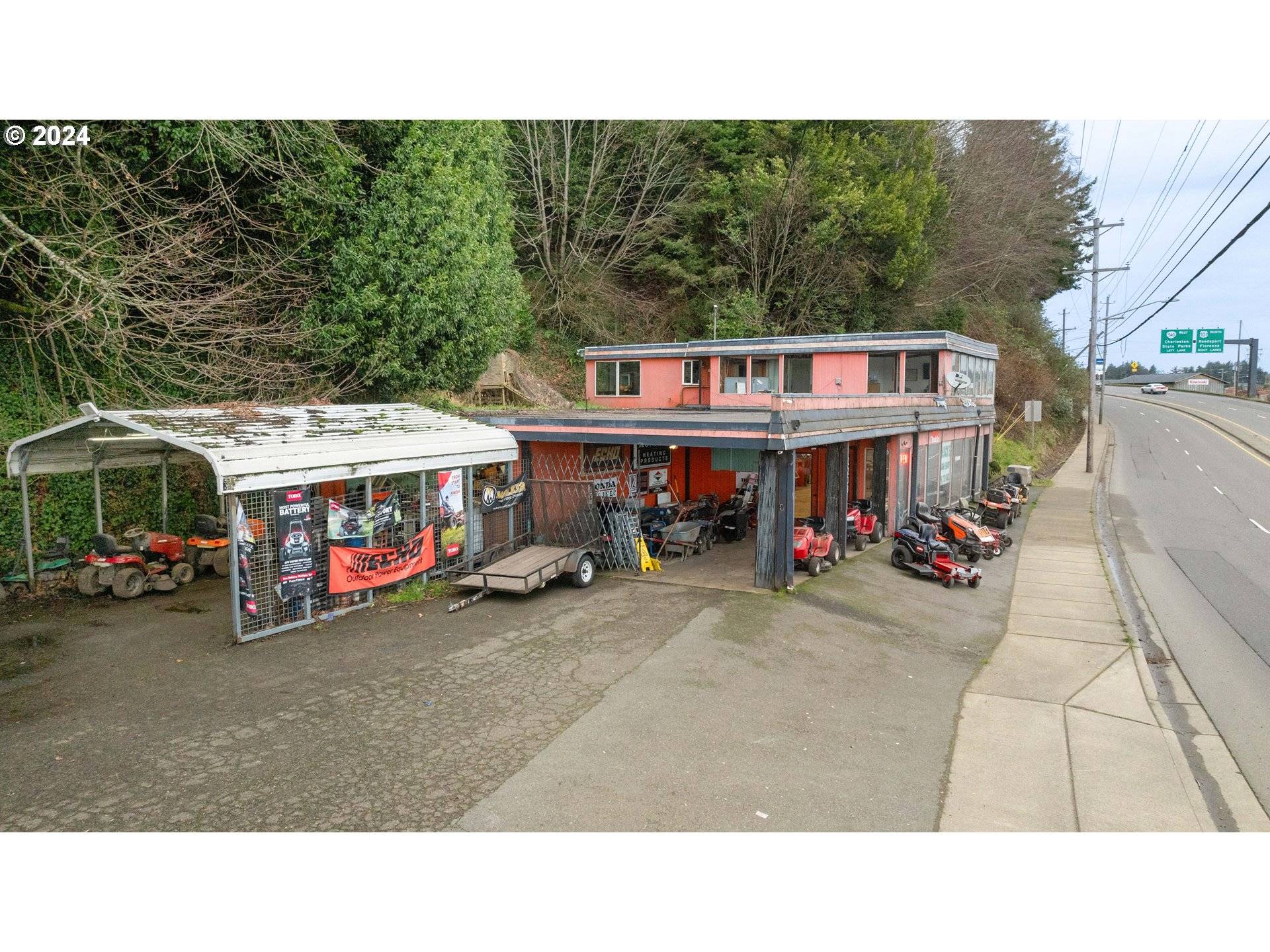 2238 TREMONT ST, North Bend, OR 97459