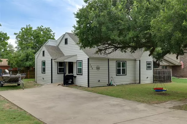 Alvarado, TX 76009,109 W Purdom Avenue