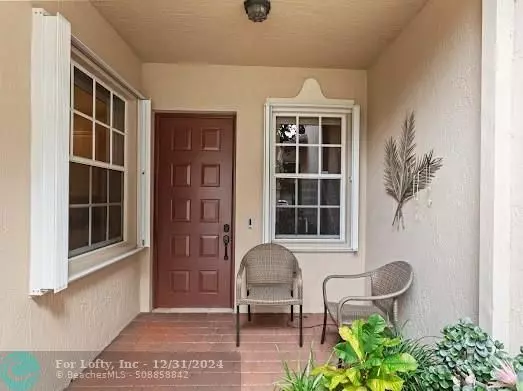 Davie, FL 33328,3166 Fairway Circle  #7